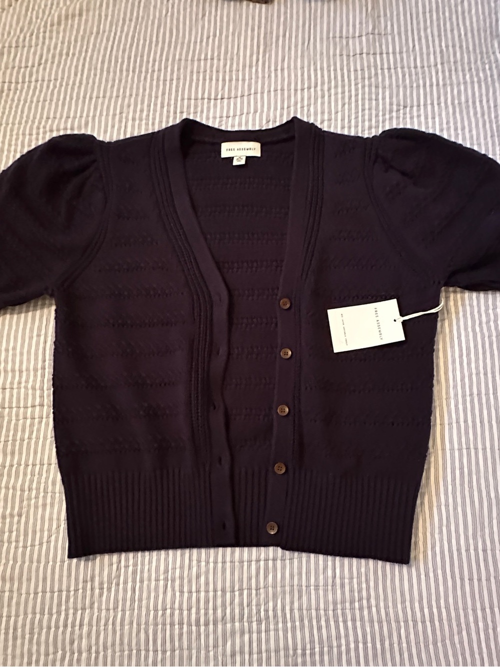 NEW Blue Short-Sleeve Button Cardigan Sweater Navy Free Assembly XL - Picture 2 of 8